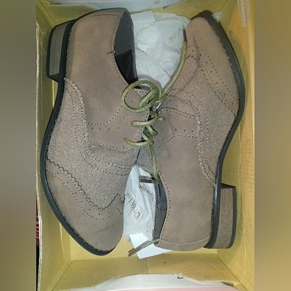 Juniper suede size 6